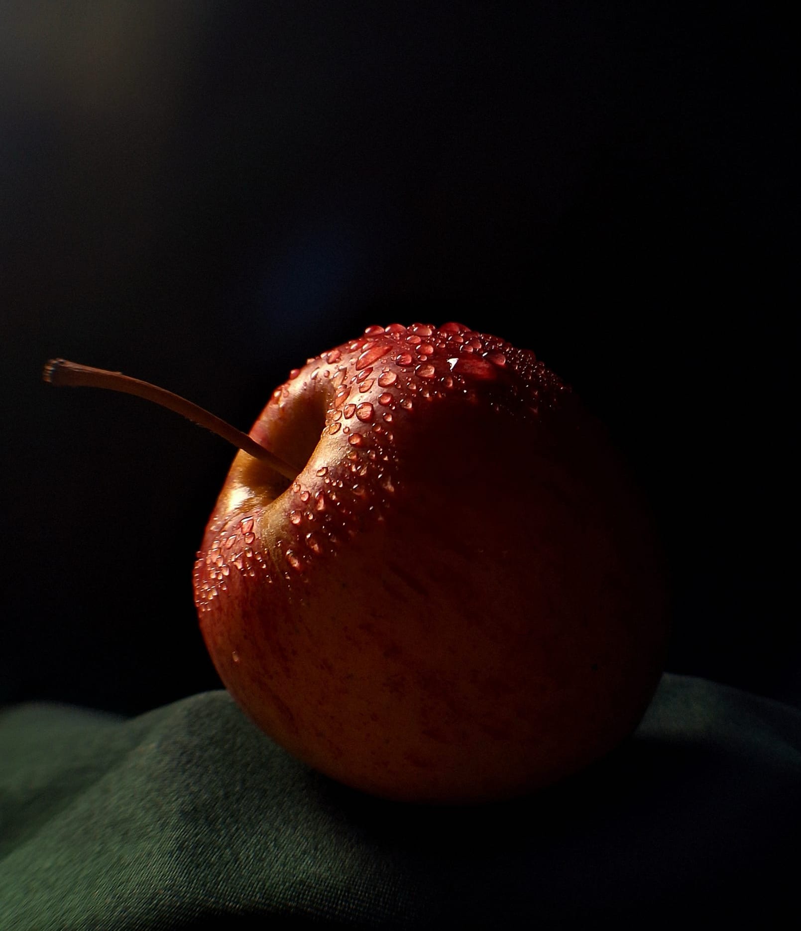 Red Apple